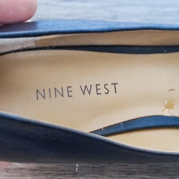 Nine West Comfort Wedge Pumps Size 7 Black Leather Minimalist Dress Shoes - Picture 7 of 12